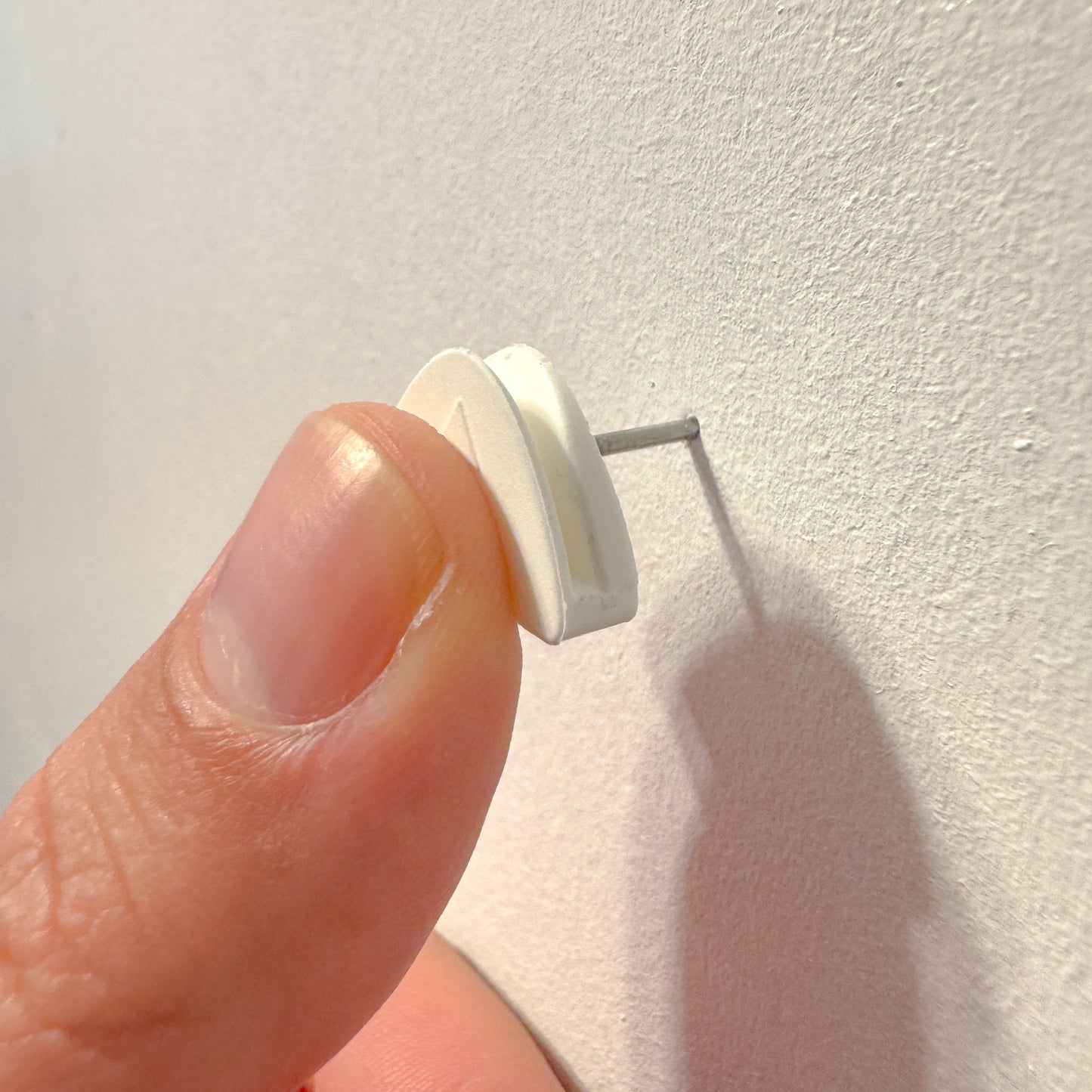 Sawtooth Push Pin Hook